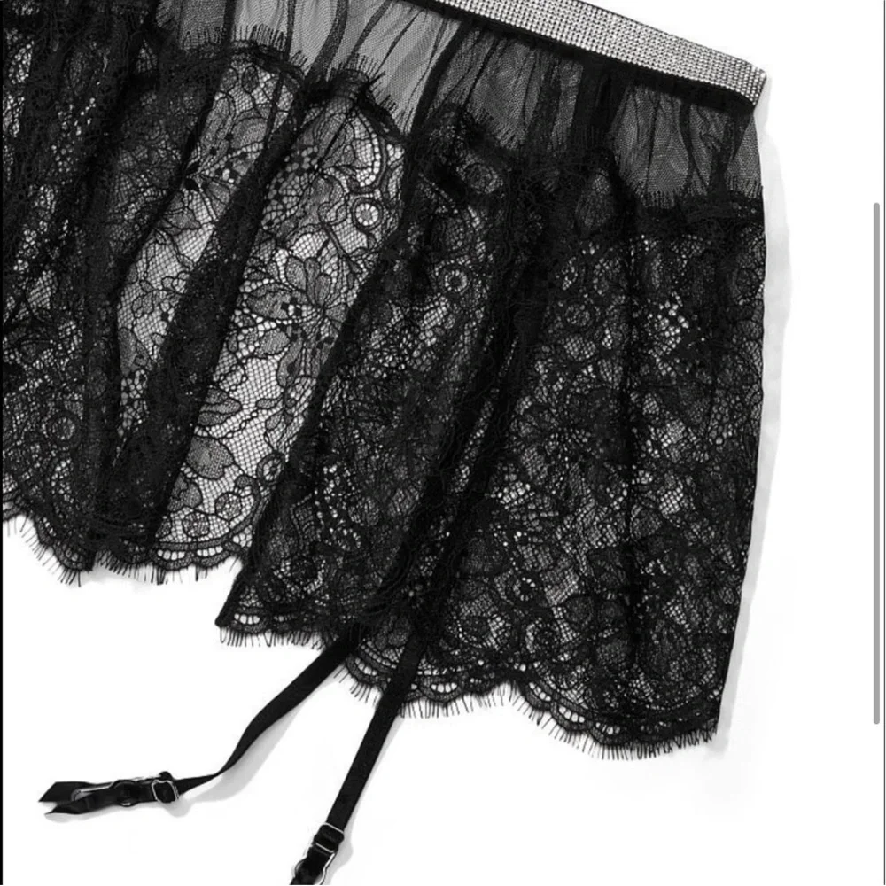 Victoria's Secret Shine Lace Skirt With Garters M/L NWT - Picture 6 of 7